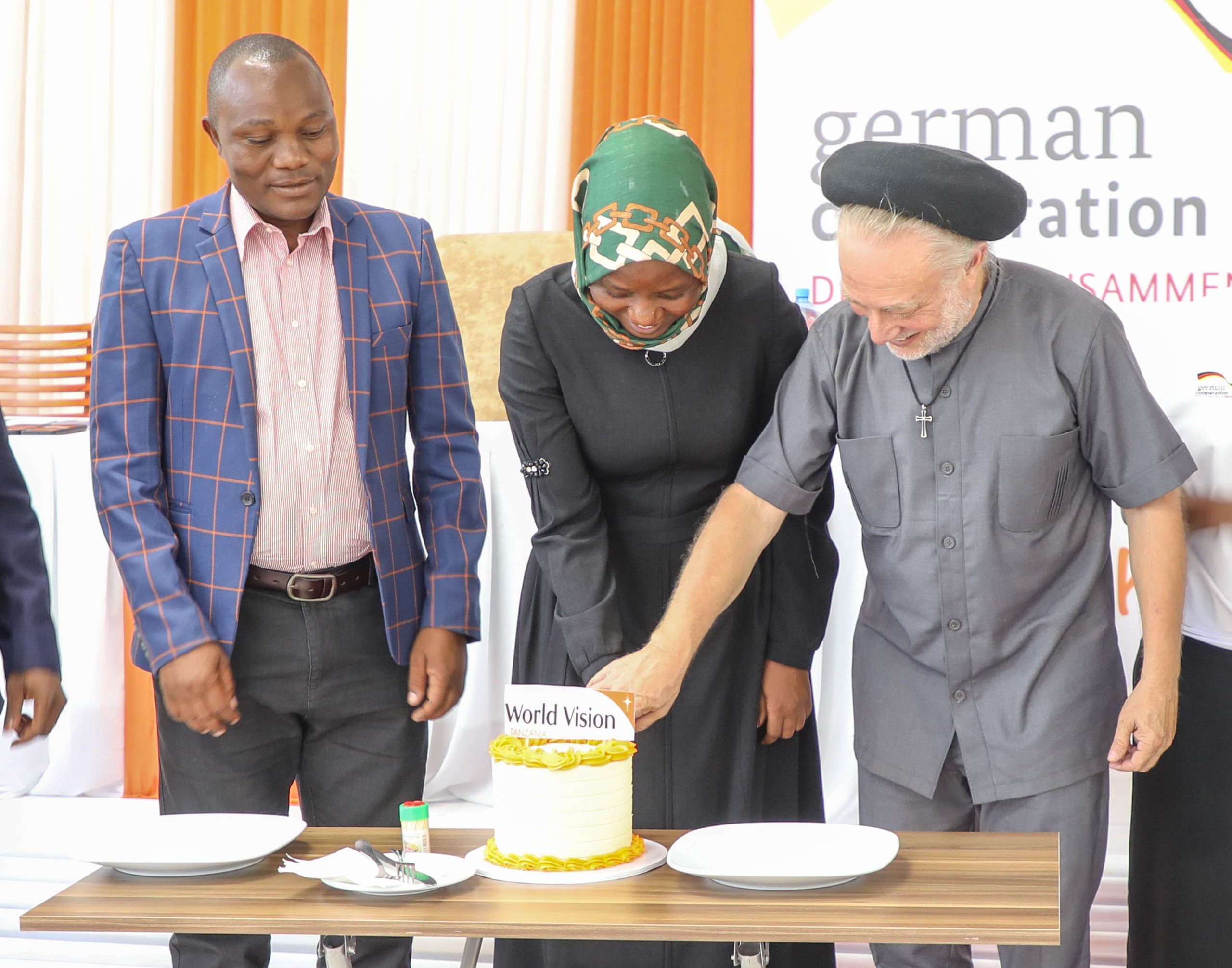 WORLD VISION TANZANIA YAZINDUA MRADI WA GROW - ENRICH KUPUNGUZA VIFO ...