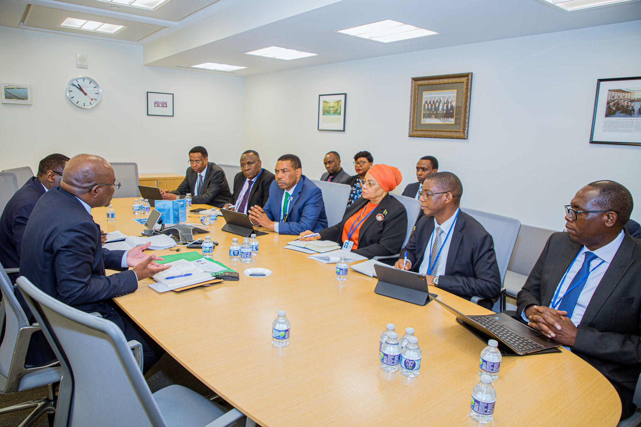 DKT. NCHEMBA ATETA NA UONGOZI WA IMF KUHUSU UTEKELEZAJI WA BAJETI ...