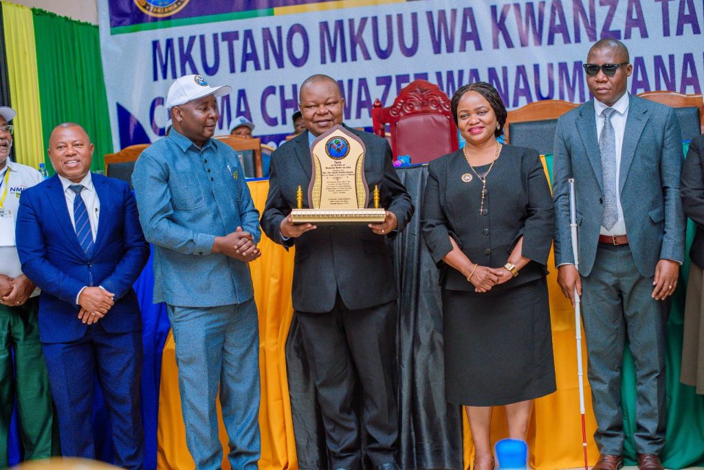 CHAMA CHA WAZEE NGUZO YA MALEZI, UPATANISHI, UTUNZAJI MAADILI YA KIJAMII