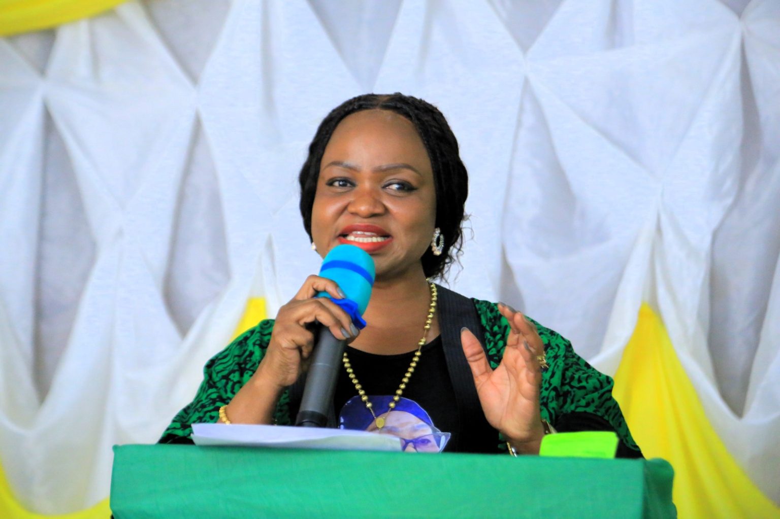 MAHUNDI: VIJANA TUJITOKEZE KUITETEA SERIKALI DHIDI YA UCHOCHEZI UNAOFANYWA MITANDAONI