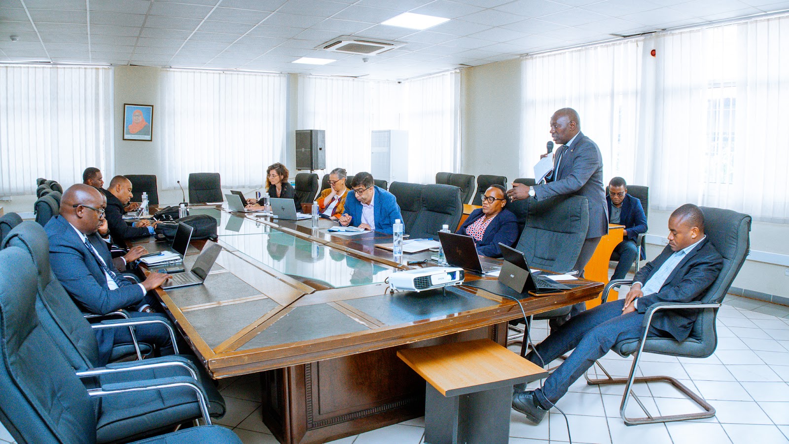 SERIKALI YASISITIZA USHIRIKIANO NA UWAZI NA WASHIRIKA WA MAENDELEO KATIKA UTEKELEZAJI WA SHUGHULI ZA MAENDELEO NCHINI